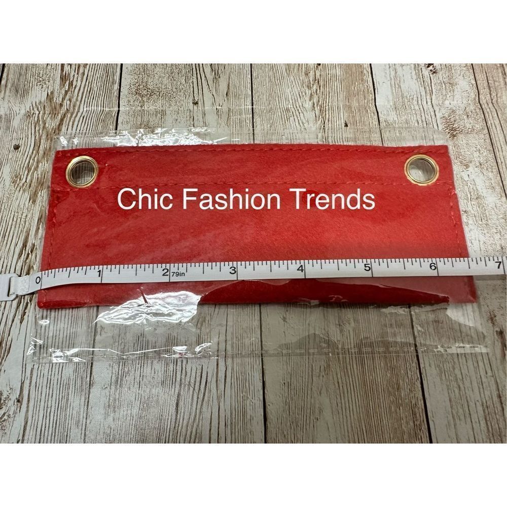 Chain 4 long wallets! Create a sleek chain purse in seconds! Removes in seconds. - Picture 9 of 11